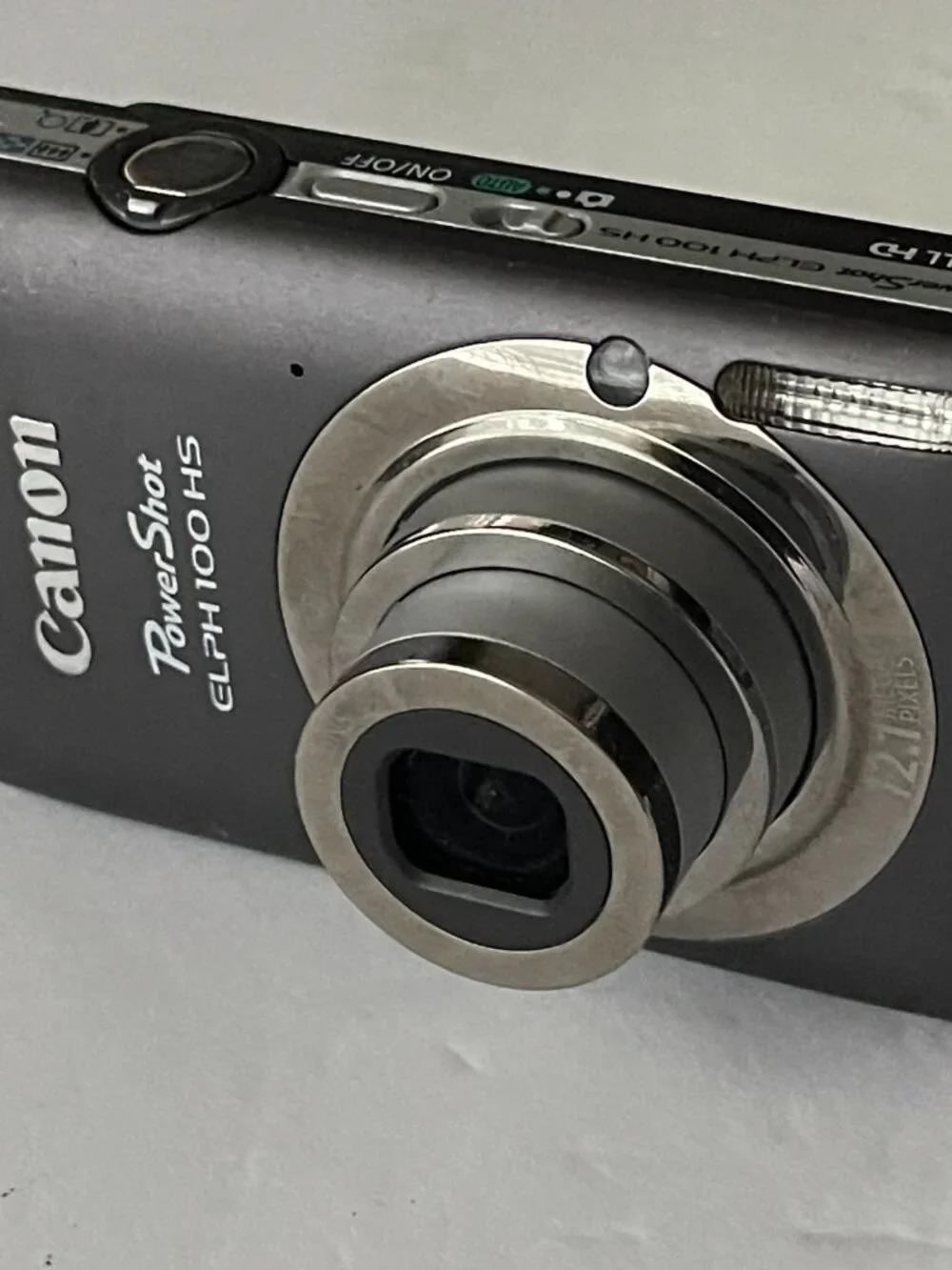 Canon PowerShot ELPH 100 HS